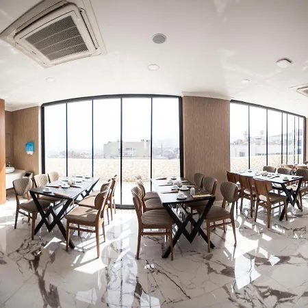 Hotel Kar Beyaz 3*